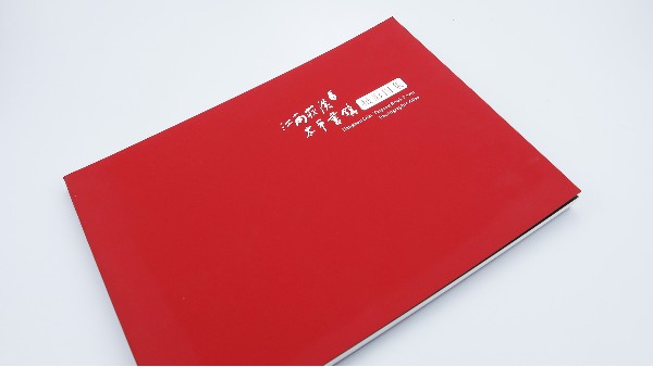 畫冊印刷，企業(yè)展示品牌介紹產(chǎn)品的必備工具-古得堡印刷